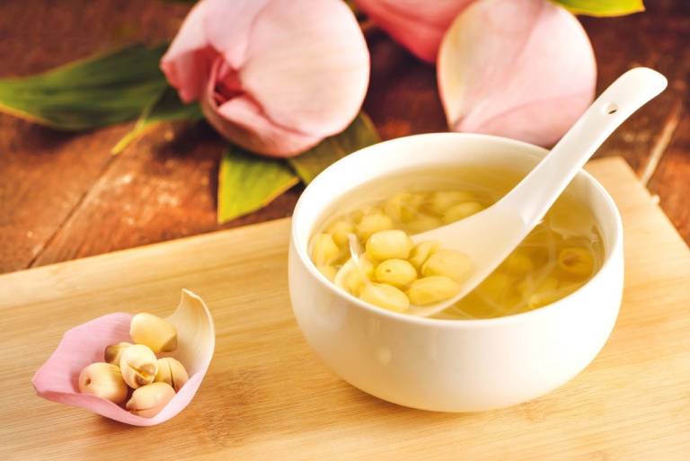 Những món ăn từ hạt sen giúp giảm đau dạ dày