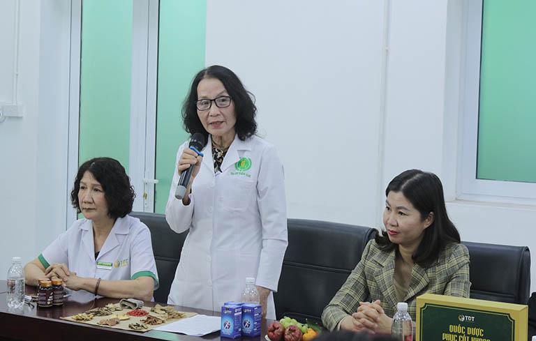 Bác sĩ Lê Thị Phương - Nguyên Giám đốc Bệnh viện YHCT Hà Đông đánh giá cao hiệu quả bài thuốc