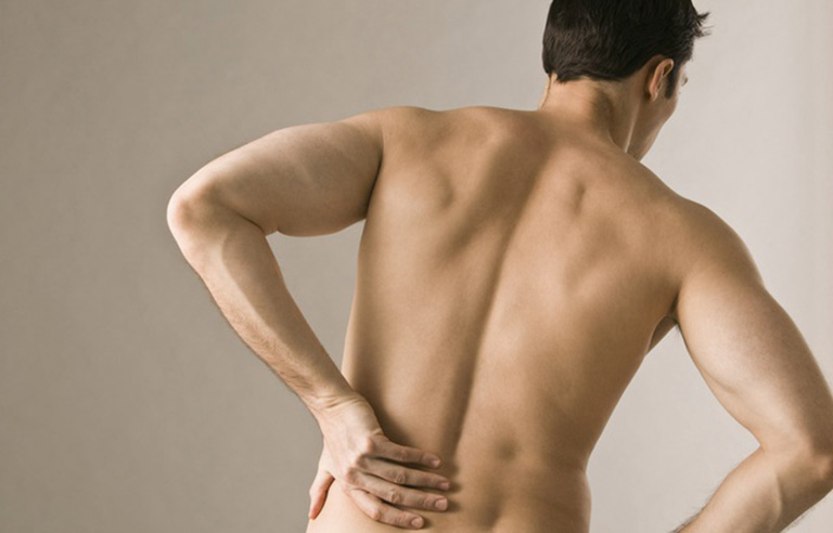 Sau khi quan hệ bị đau lưng là do đâu?